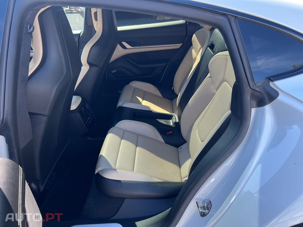 Porsche Taycan Turbo