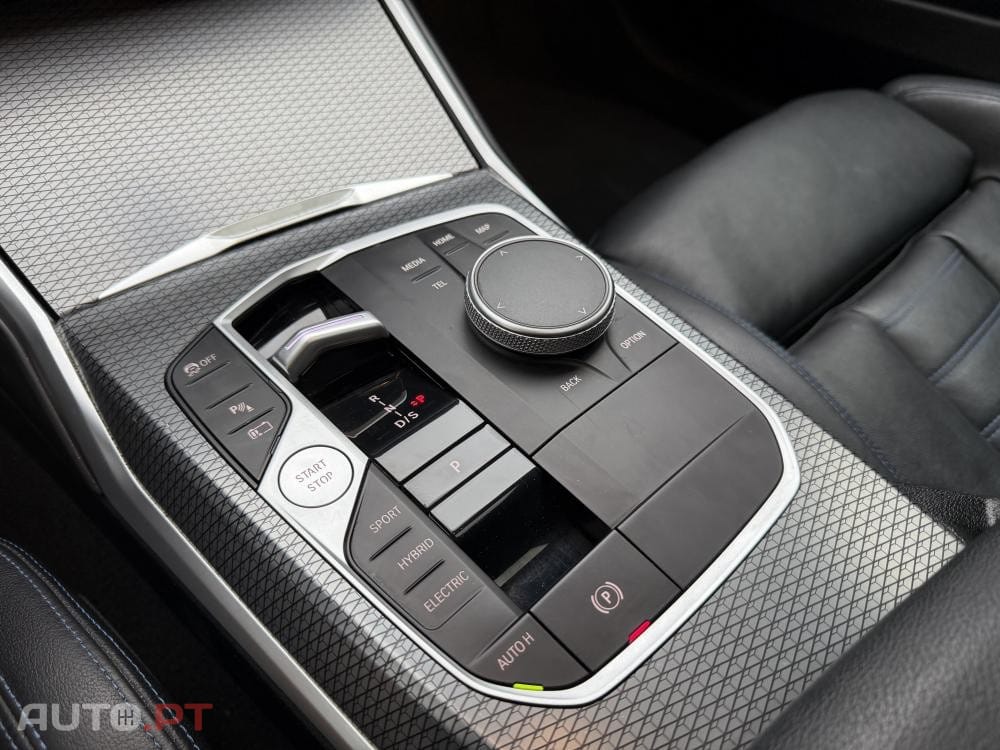 BMW 330 e Pack 50 anos M Auto