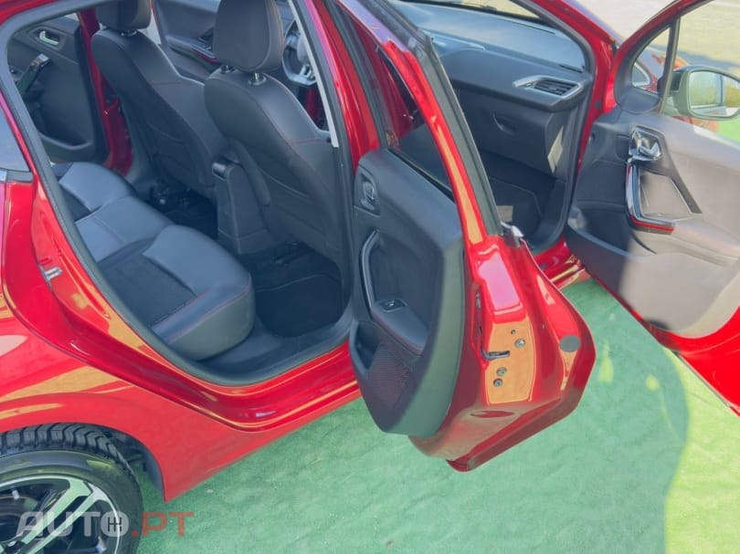 Peugeot 208 1.2 PureTech GT Line