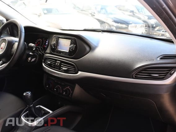 Fiat Tipo 1.3 M-Jet Lounge