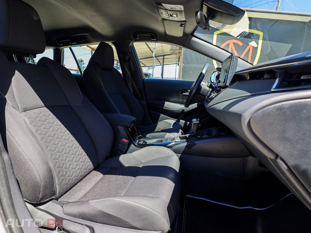 Toyota Corolla 1.8 Hybrid Comfort