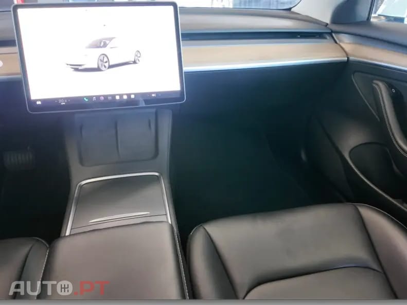 Tesla Model 3 Standard Range Plus RWD