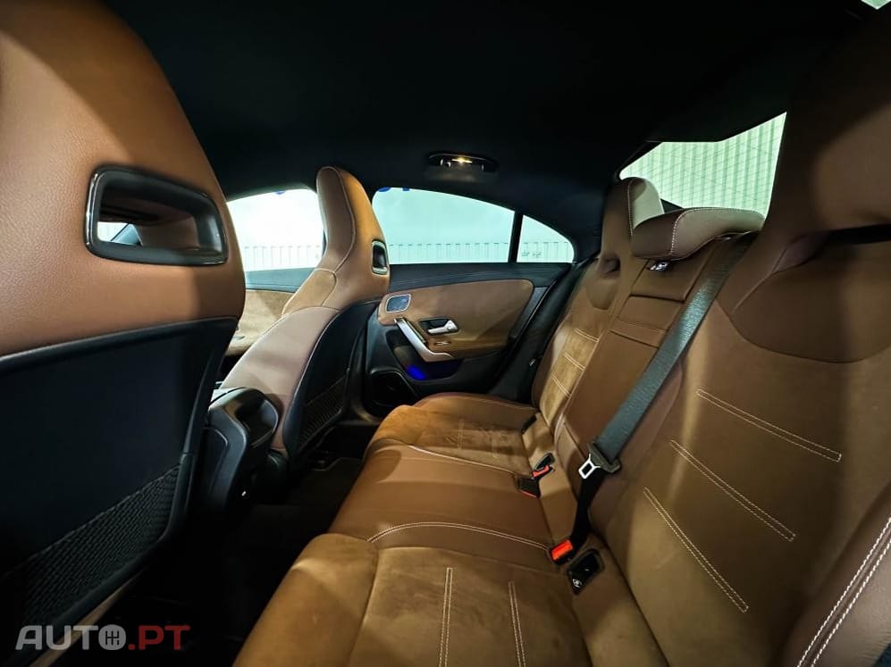 Mercedes-Benz CLA 200 7G-DCT AMG Line Advanced Plus — fotografia 9