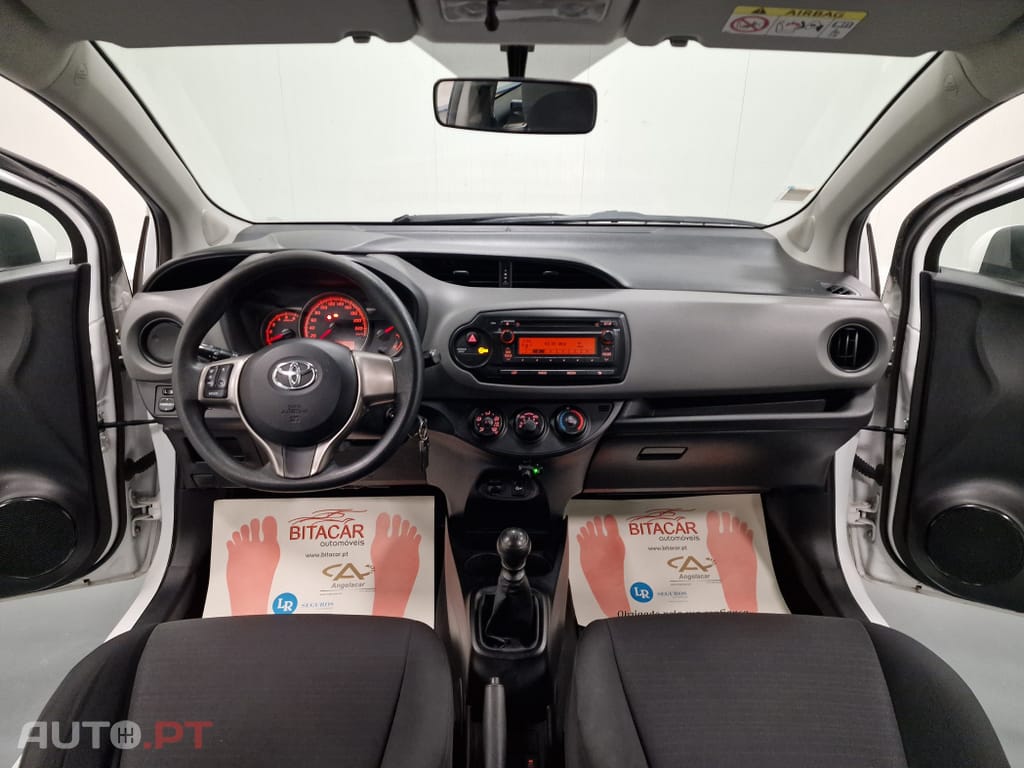 Toyota Yaris BIZZ 1.4 D-4D 90CV IVA DEDUTIVEL