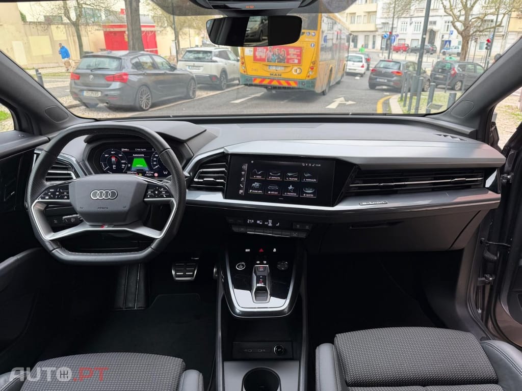 Audi Q4 E-Tron 45 82 kWh SE Business Plus
