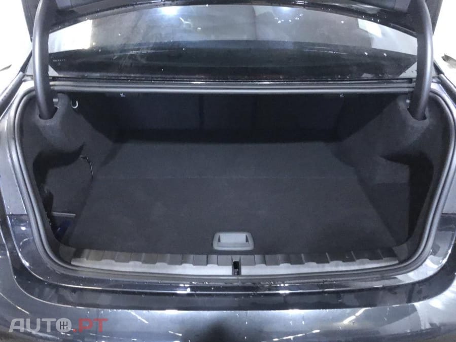 BMW 320 e Pack Desportivo M Auto