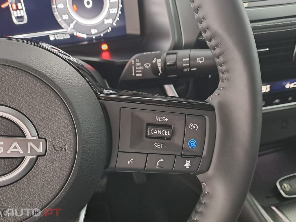 Nissan Qashqai 1.3 DIG-T N-Connecta LED