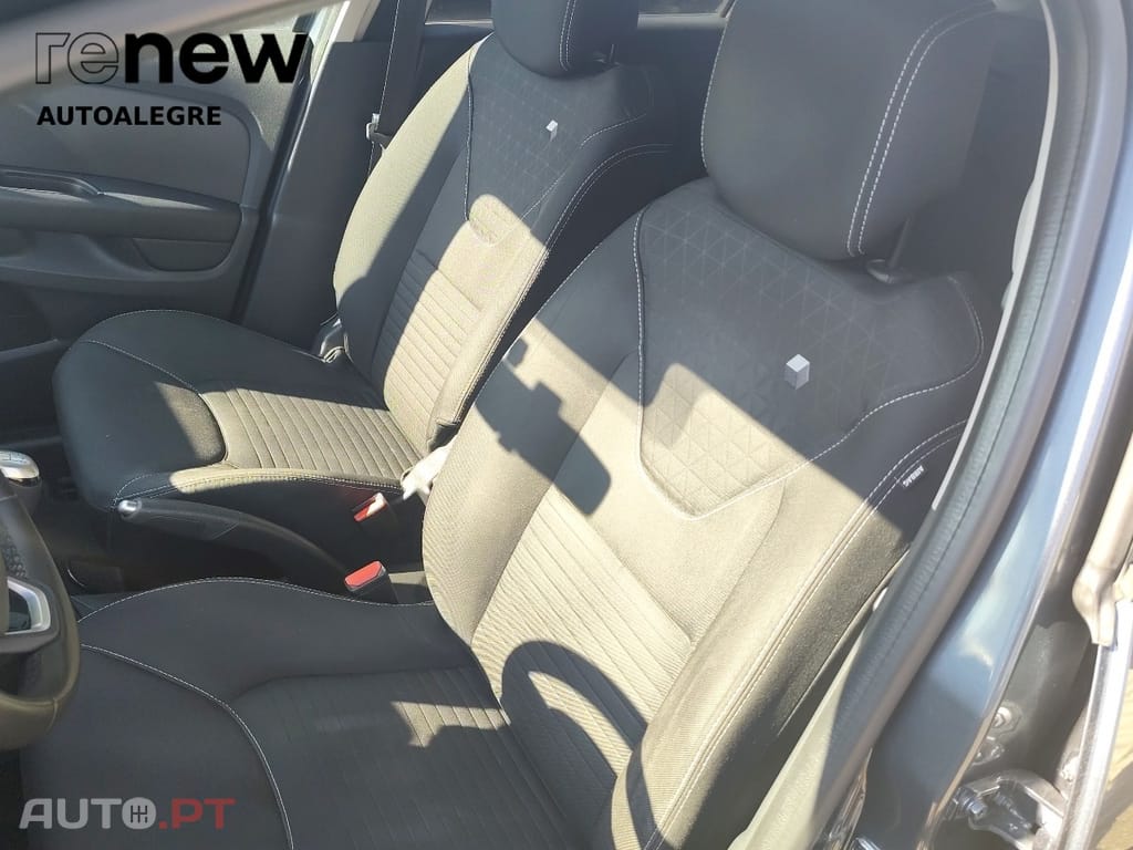 Renault Clio Sport Tourer Limited Tce
