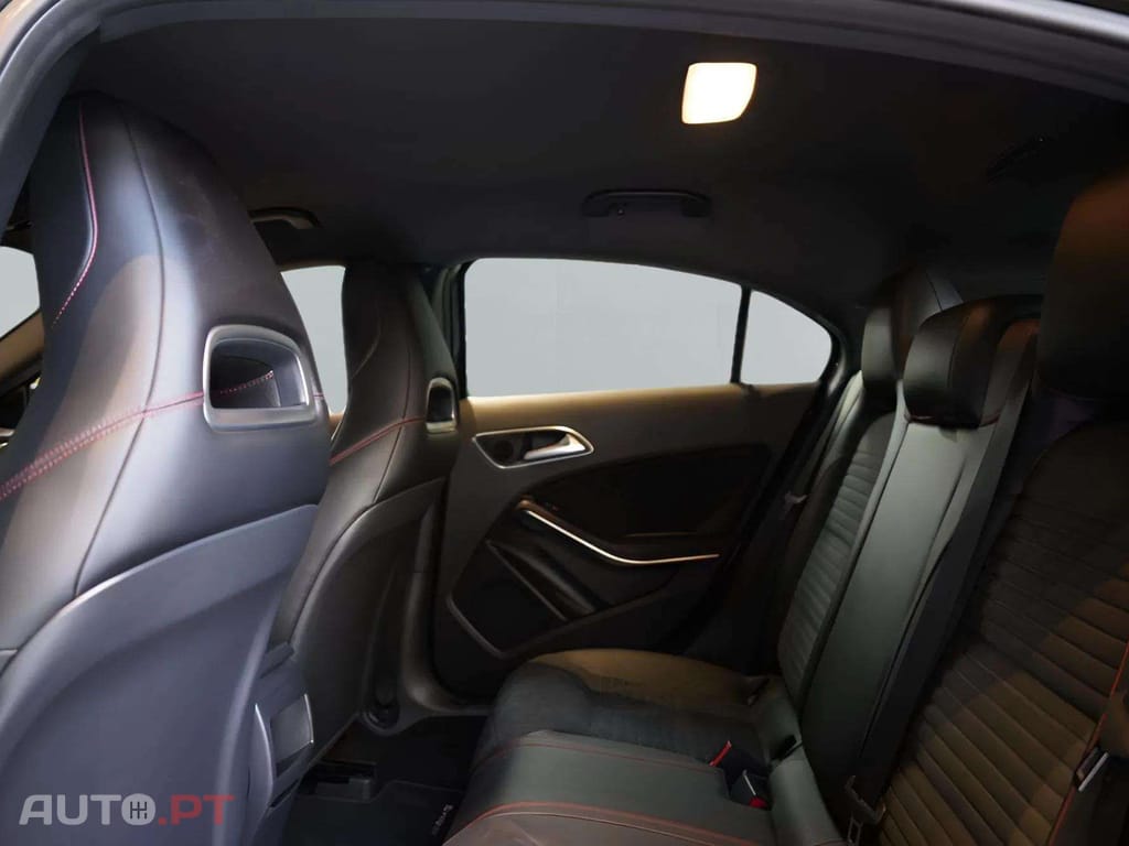 Mercedes-Benz A 180 d AMG 