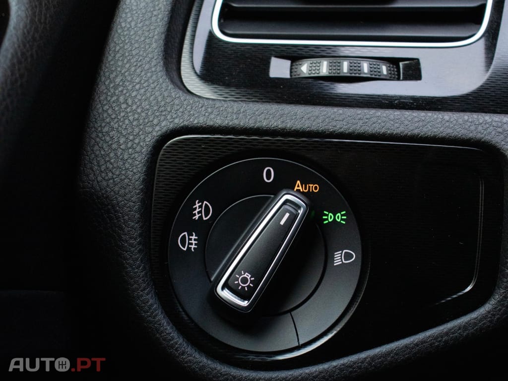 Volkswagen Golf GTI Performance BlueMotion DSG