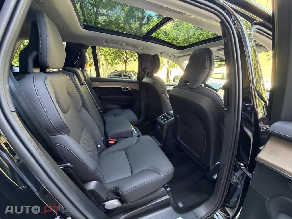 Volvo XC 90 2.0 T8 PHEV Plus Bright AWD — fotografia 28