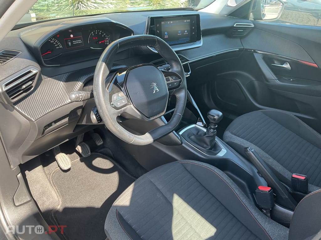 Peugeot 2008 1.5 BlueHDi Active