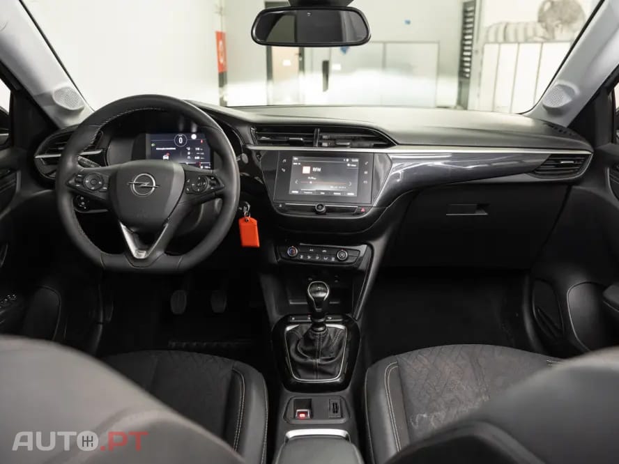 Opel Corsa 1.2 T Elegance
