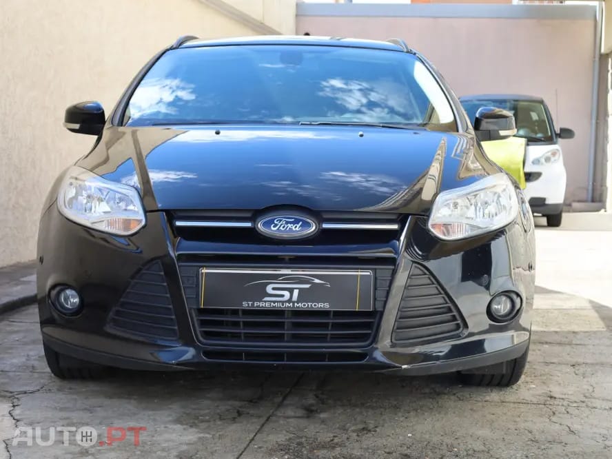 Ford Focus 1.0 EcoBoost S&S Champions Edition