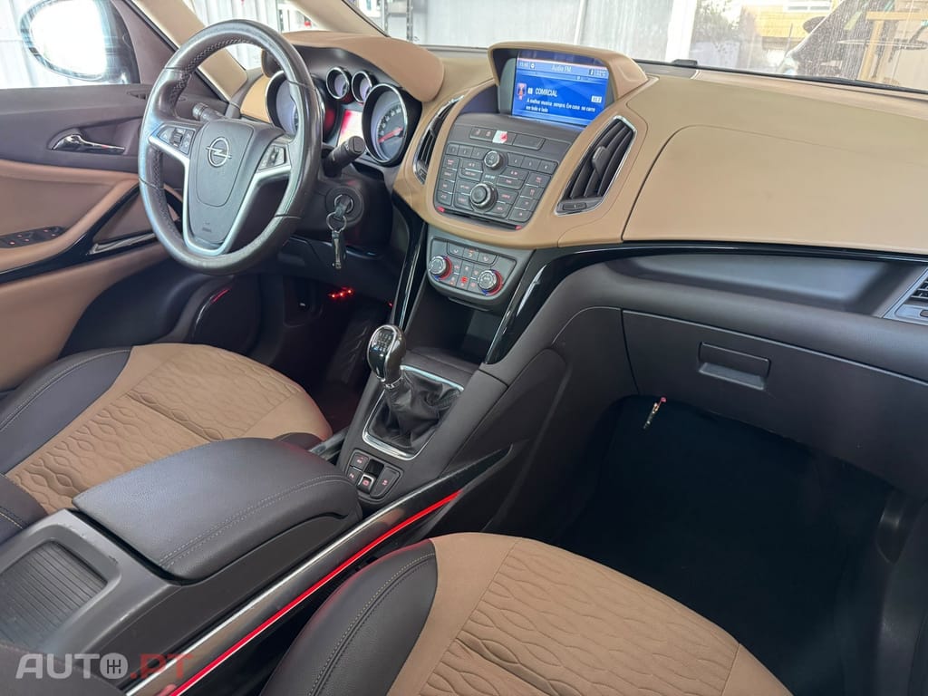Opel Zafira 1.6 D S&S Business Innovation