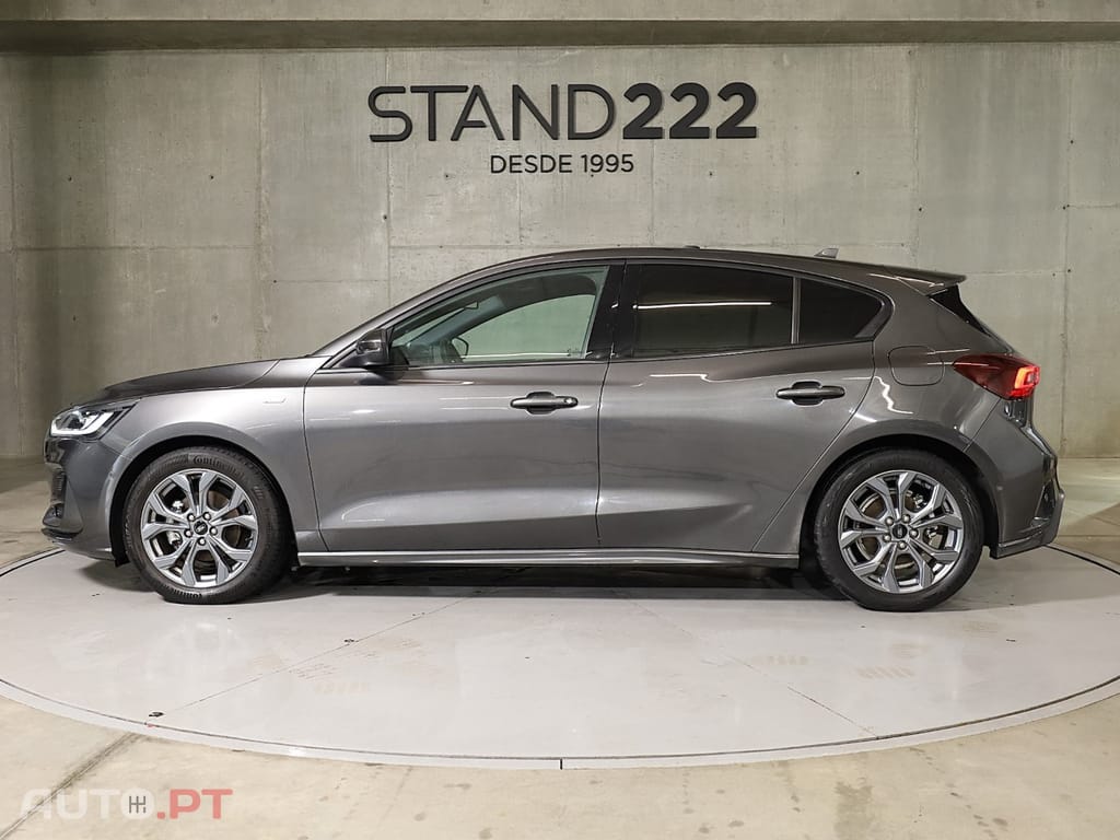 Ford Focus 1.0 EcoBoost MHEV ST-Line