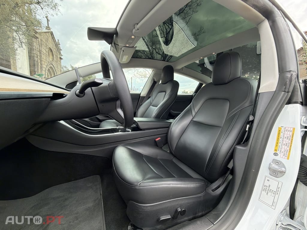 Tesla Model 3 Long Range AWD Dual Motor