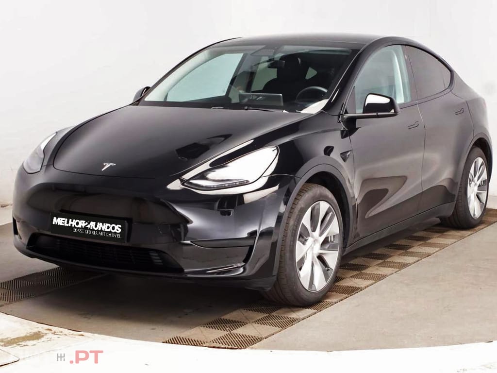 Tesla Model Y StandardRWD