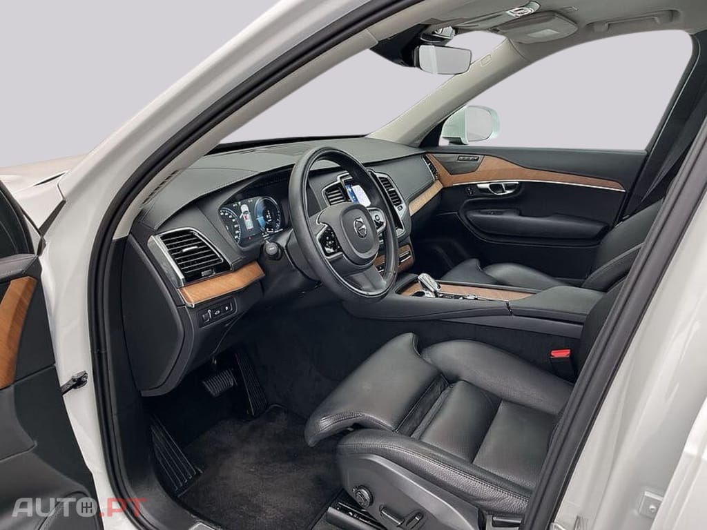 Volvo XC90 I.V.A DEDUTIVEL T8