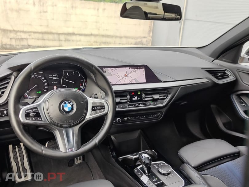 BMW 116 d Pack Desportivo M Auto