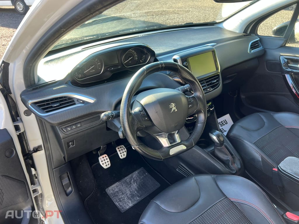 Peugeot 208 1.2 PureTech GT Line