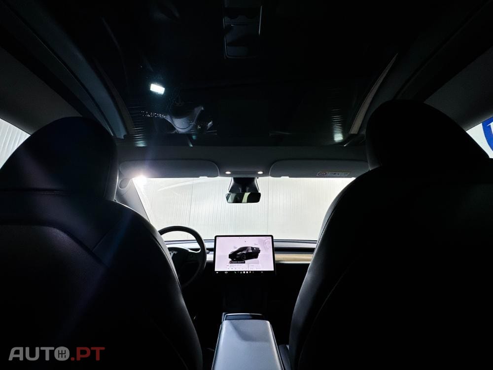 Tesla Model Y Long Range Dual Motor AWD
