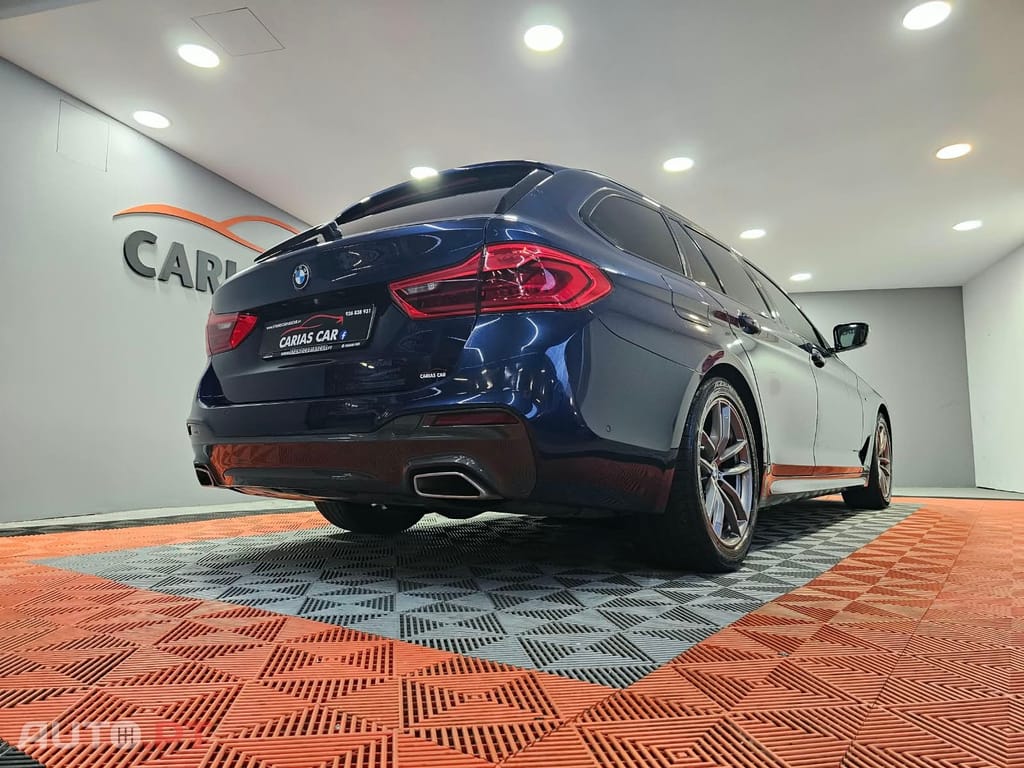 BMW 520 d Pack Desportivo M Auto