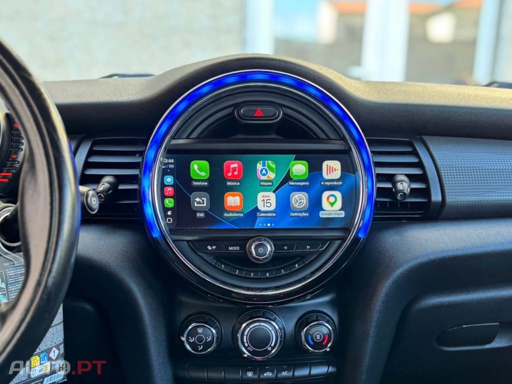 MINI Cooper F55
