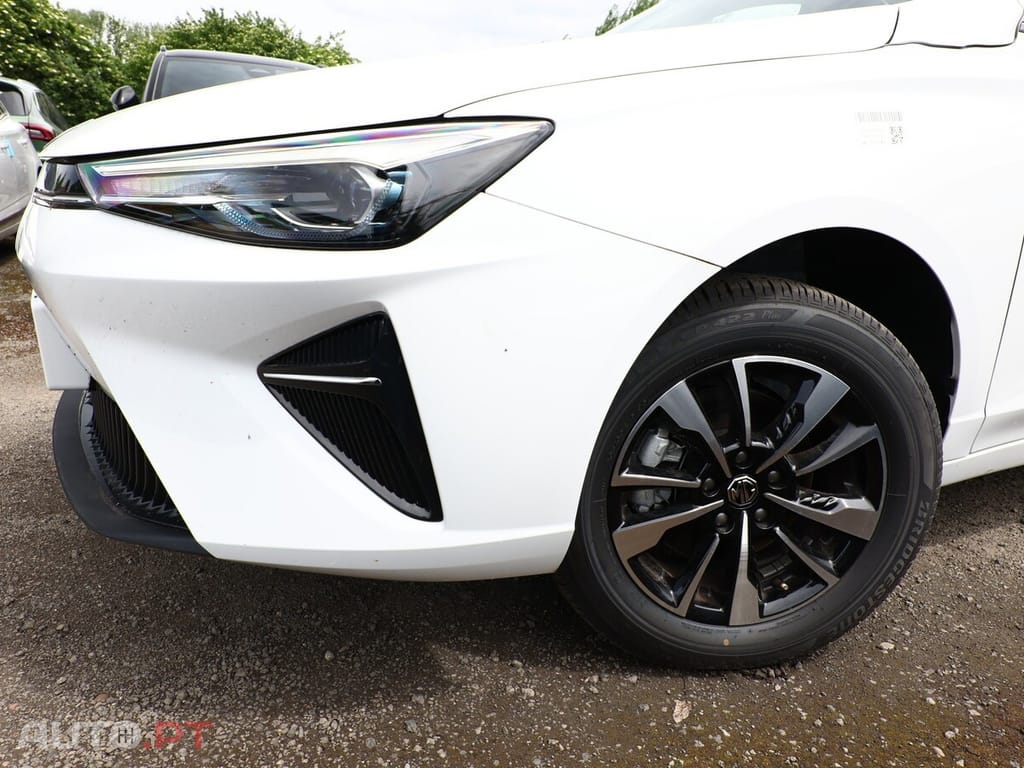 MG MG5 CONFORT 61KW NOVO 10 KM