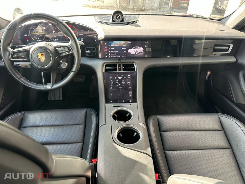 Porsche Taycan 4S