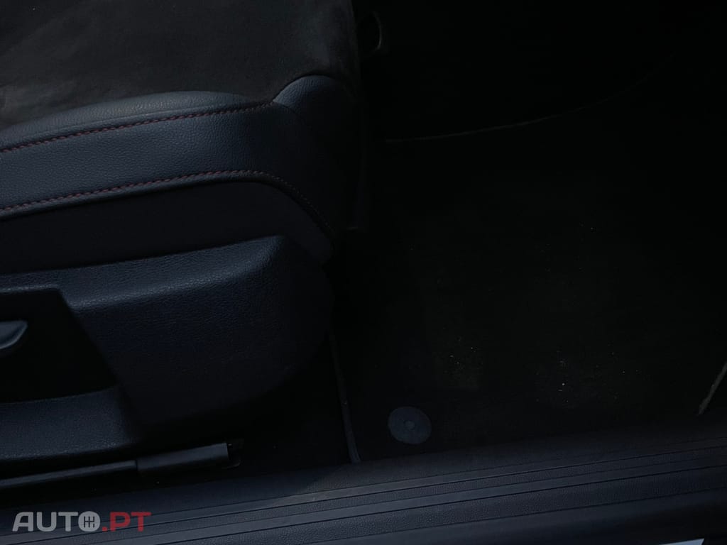 Seat Leon Seat Leon ST FR DSG Black Matt Edition