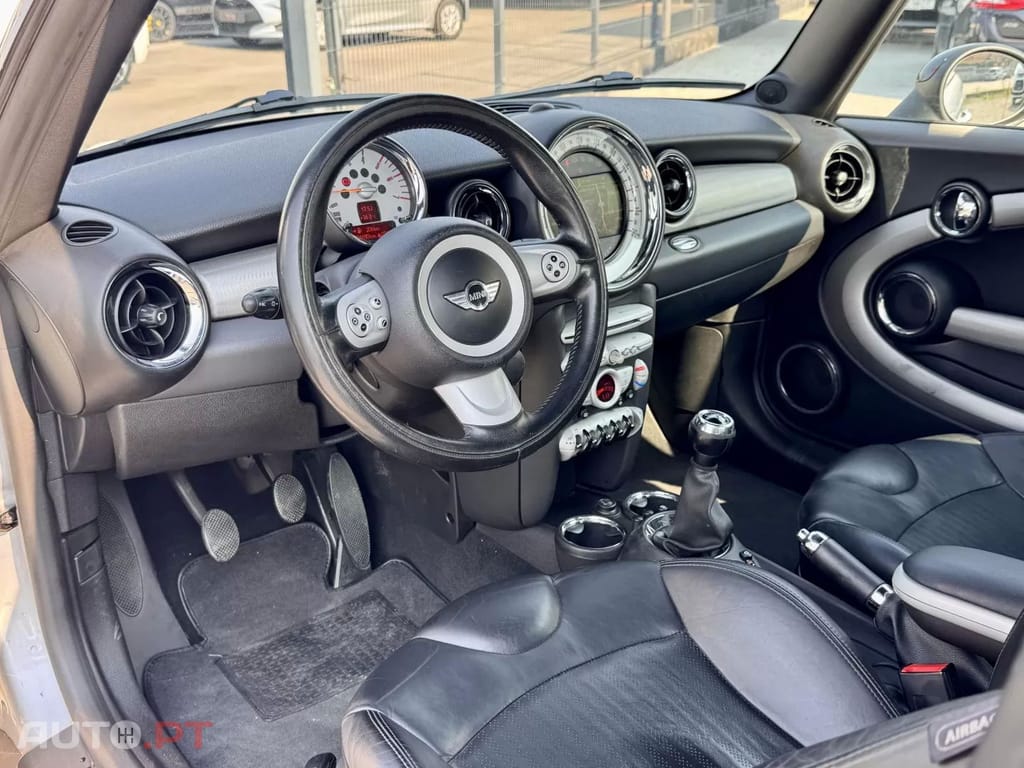 MINI Cooper Cooper D