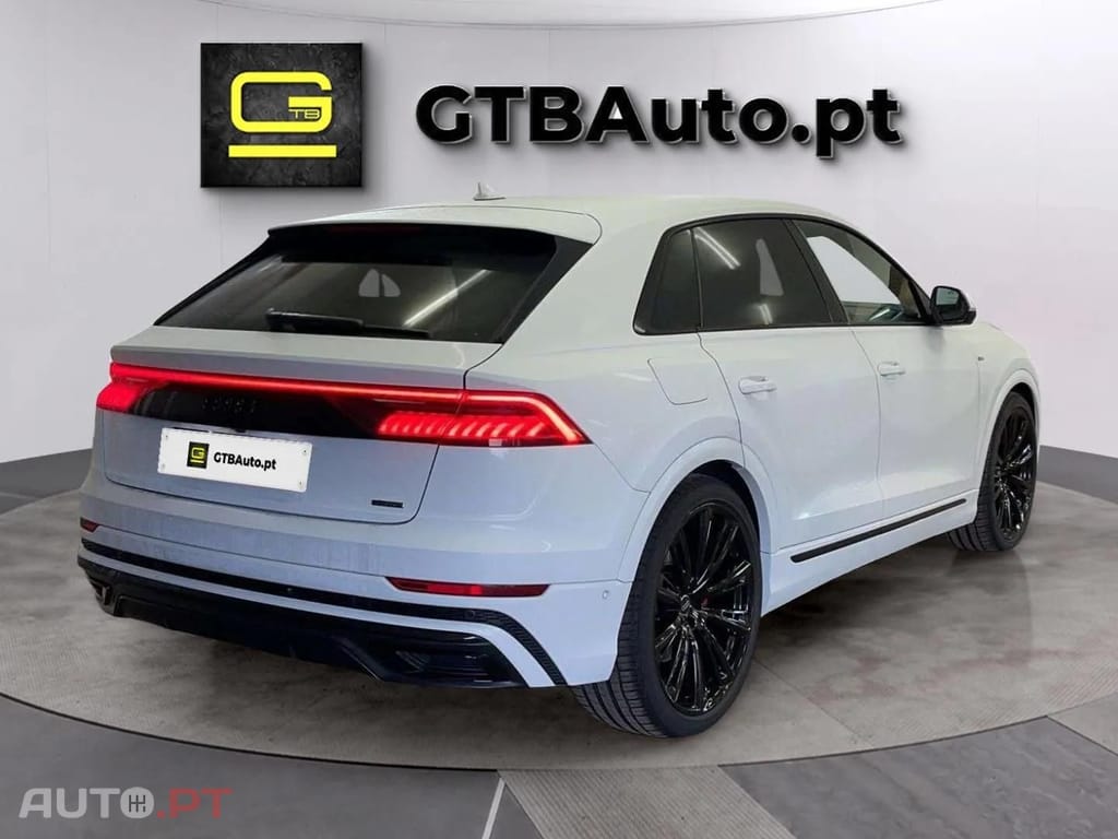 Audi Q8 55 TFSIe qu. S line