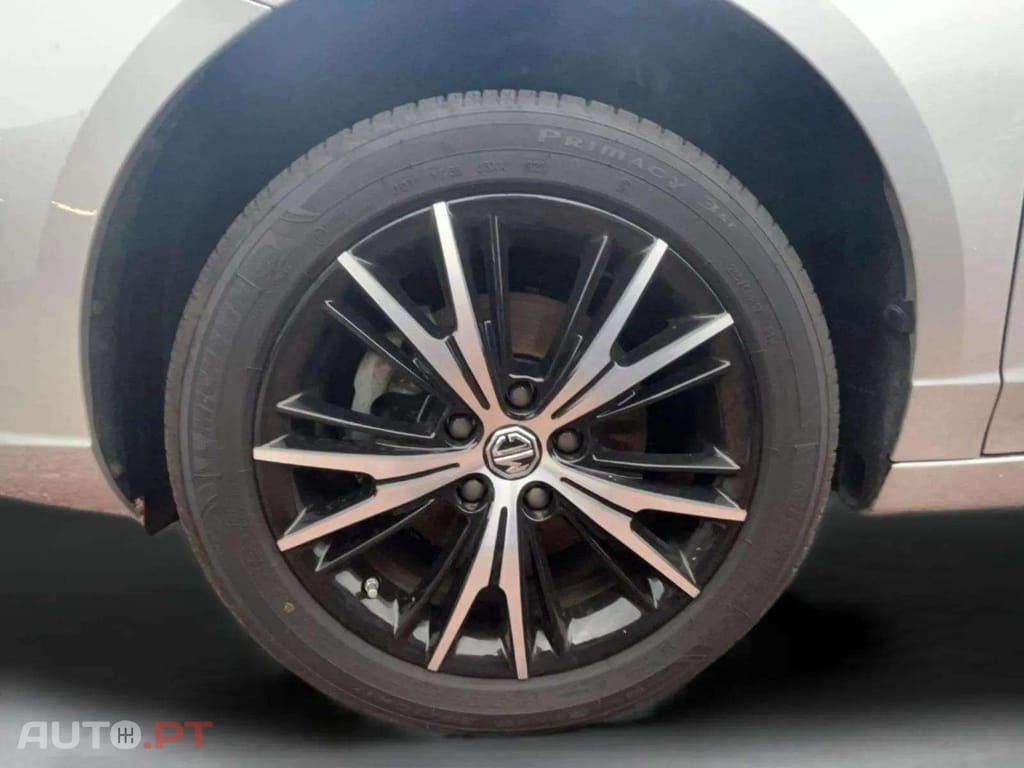 MG MG5 I.V.A DEDUTÍVEL Luxury