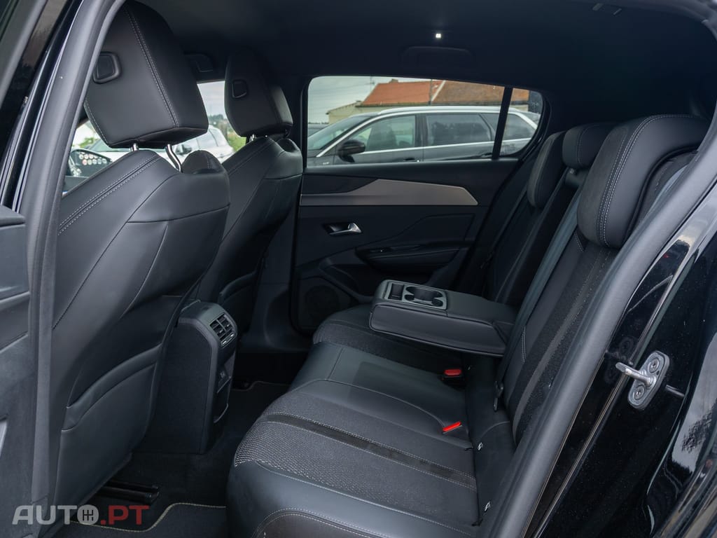 Peugeot 308 1.6 Hybrid GT e-EAT8