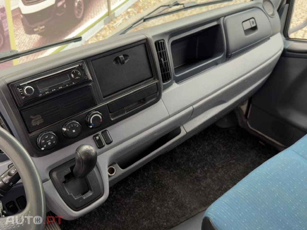 Mitsubishi Canter 3 C 15  COM GRUA