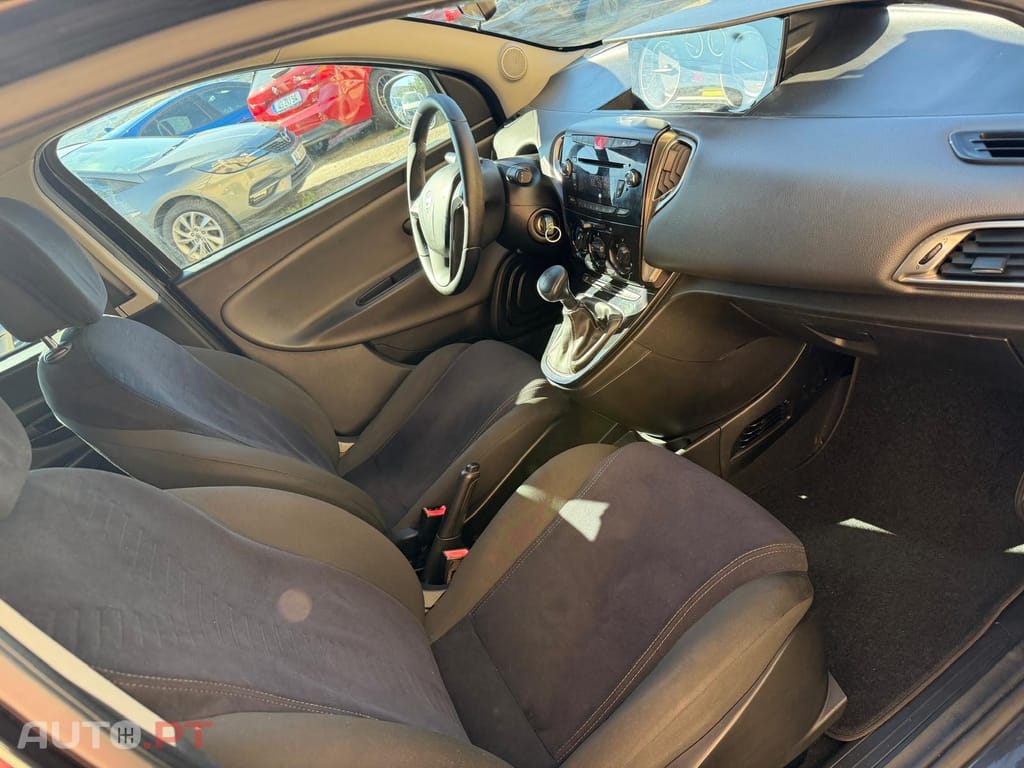 Lancia Ypsilon 0.9 TwinAir S&S Gold MTA