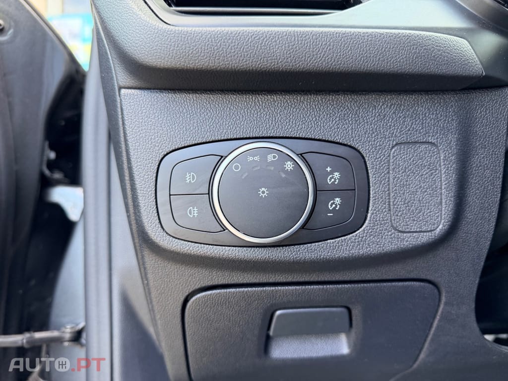 Ford Focus SW 1.0 EcoBoost ST-Line X