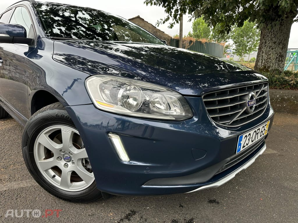 Volvo XC60 2.0 D4 Momentum Geartronic