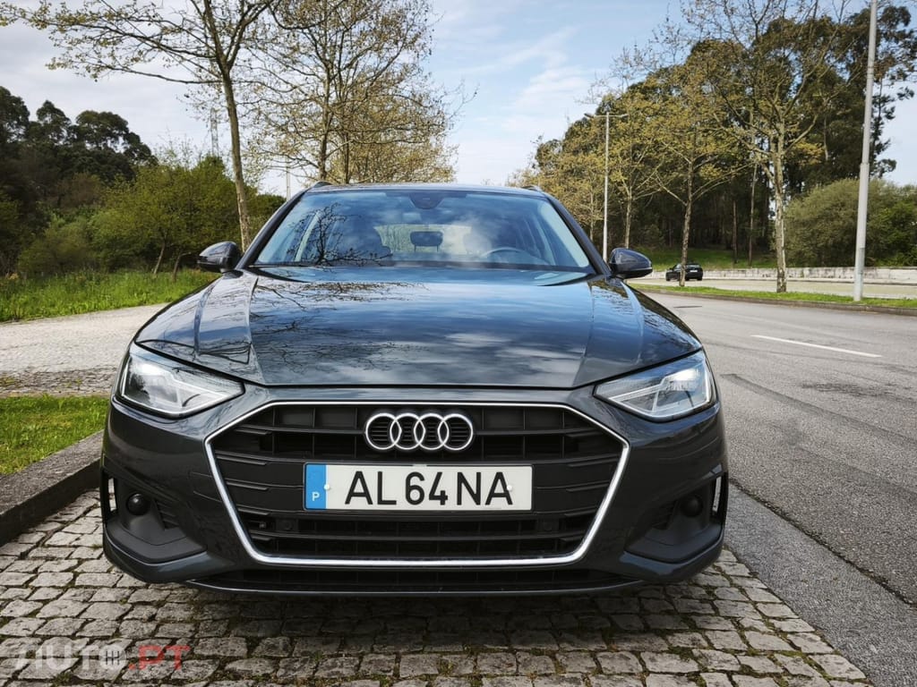 Audi A4 Avant 30 TDI S tronic