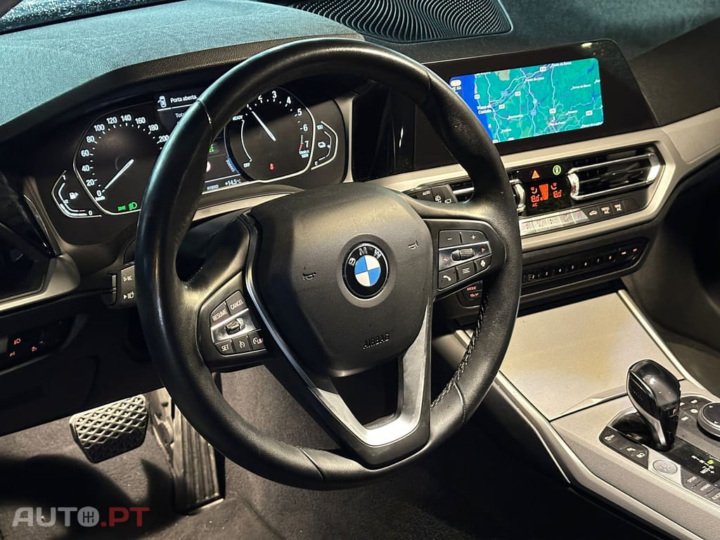 BMW 330 e Touring Corporate Edition Auto