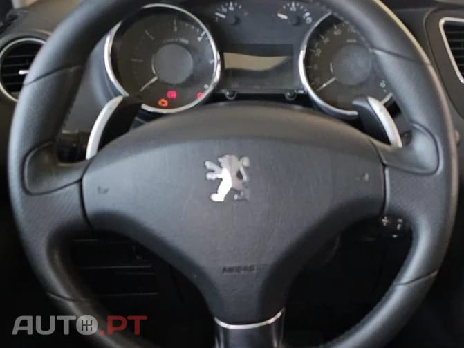 Peugeot 5008 1.6 e-HDi 7L Allure 2-Tronic