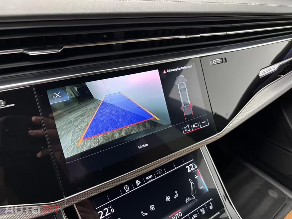 Audi RSQ8 4.0 TFSi quattro