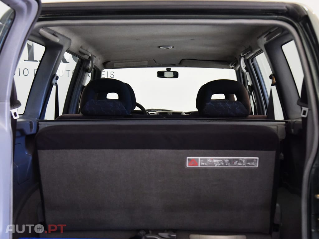 Nissan Terrano II 2.7 TDi SR AC+ABS