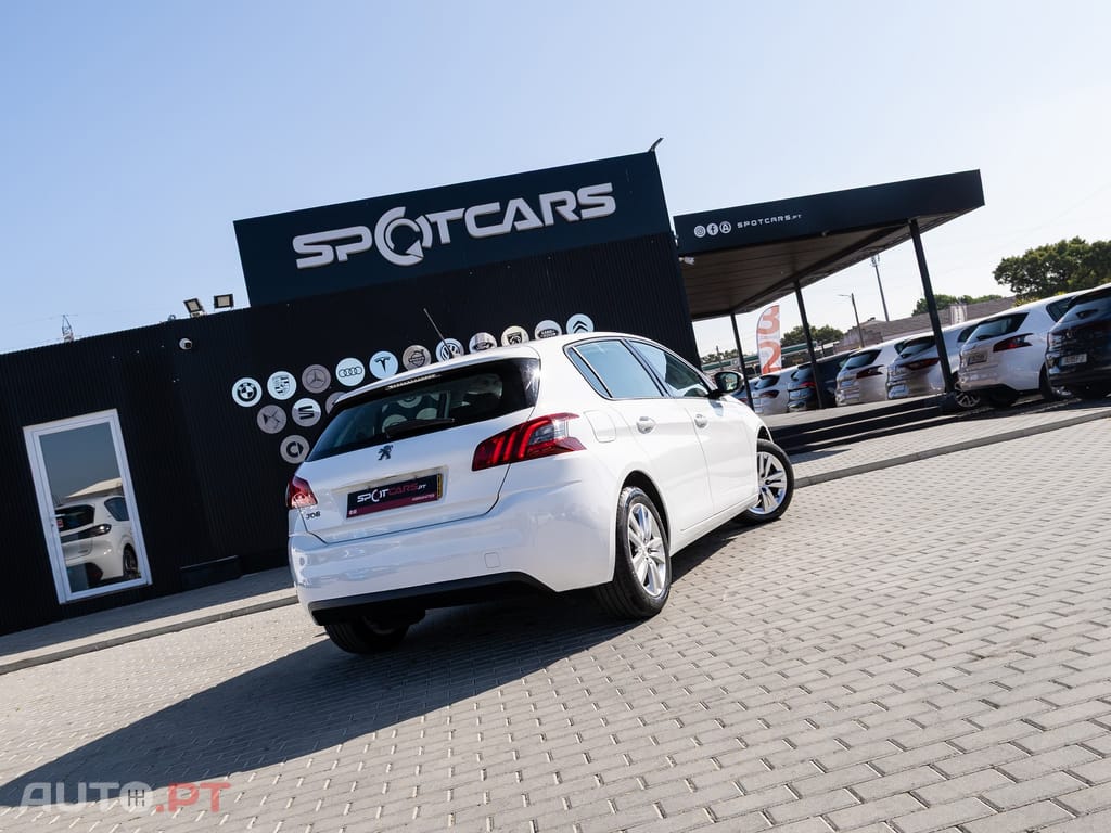 Peugeot 308 1.5 BlueHDi Business Line