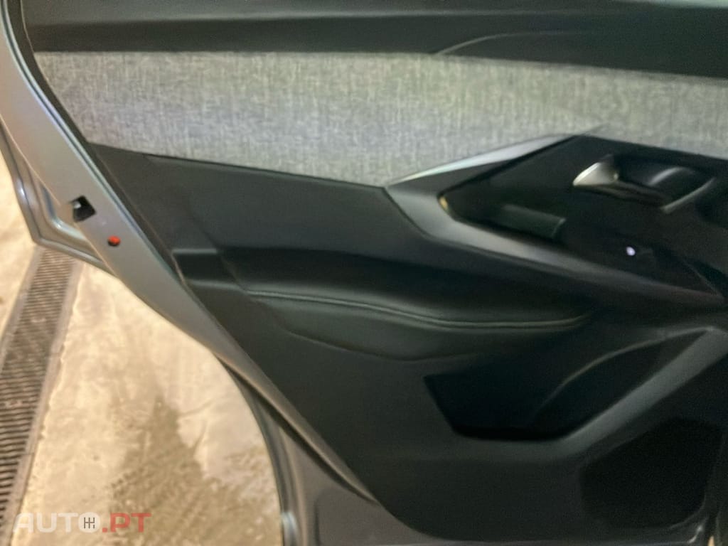 Peugeot 3008 1.2 Hybrid GT e-DCS6