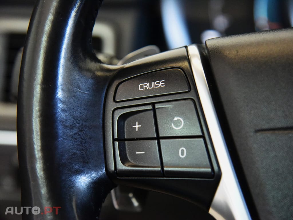 Volvo XC70 2.0 D4 Momentum Geartronic