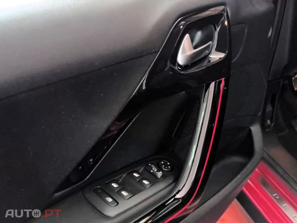 Peugeot 2008 1.2 PureTech GT Line