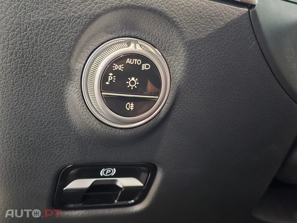 Mercedes-Benz C 300 e 9G-TRONIC AMG Line Advanced