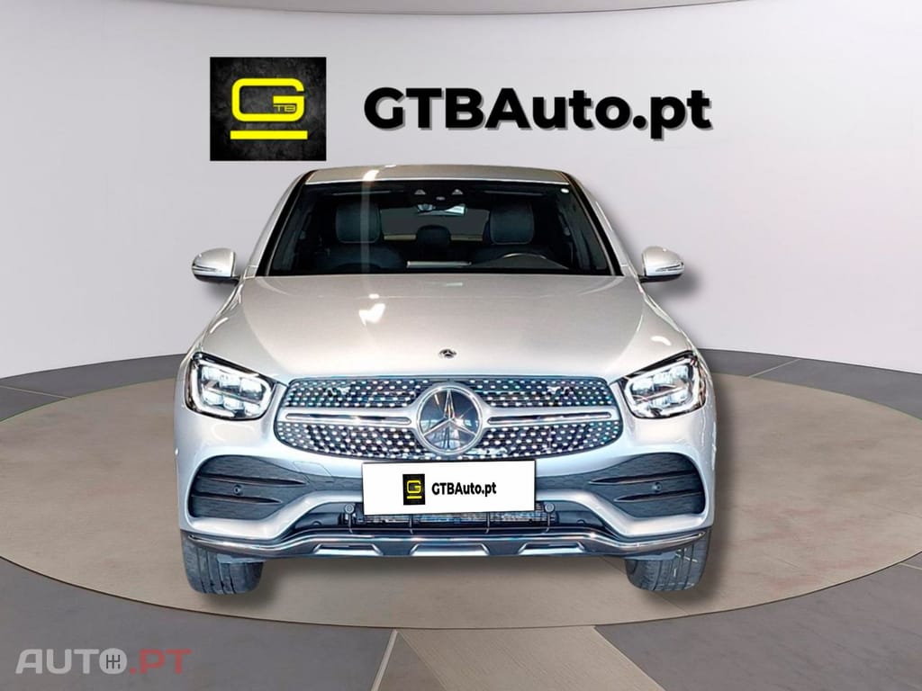 Mercedes-Benz GLC 300 I.V.A DEDUTÍVEL de 4M AMG